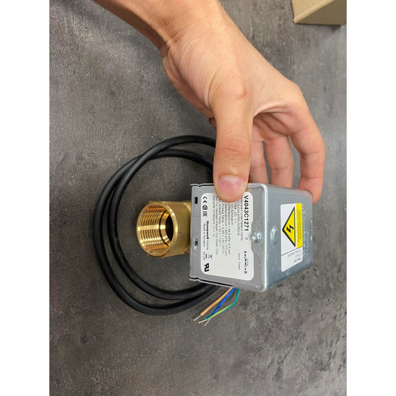 Моториз. зонный клапан 2-ходовой 1'' V4043C1271 Honeywell, изображение 2